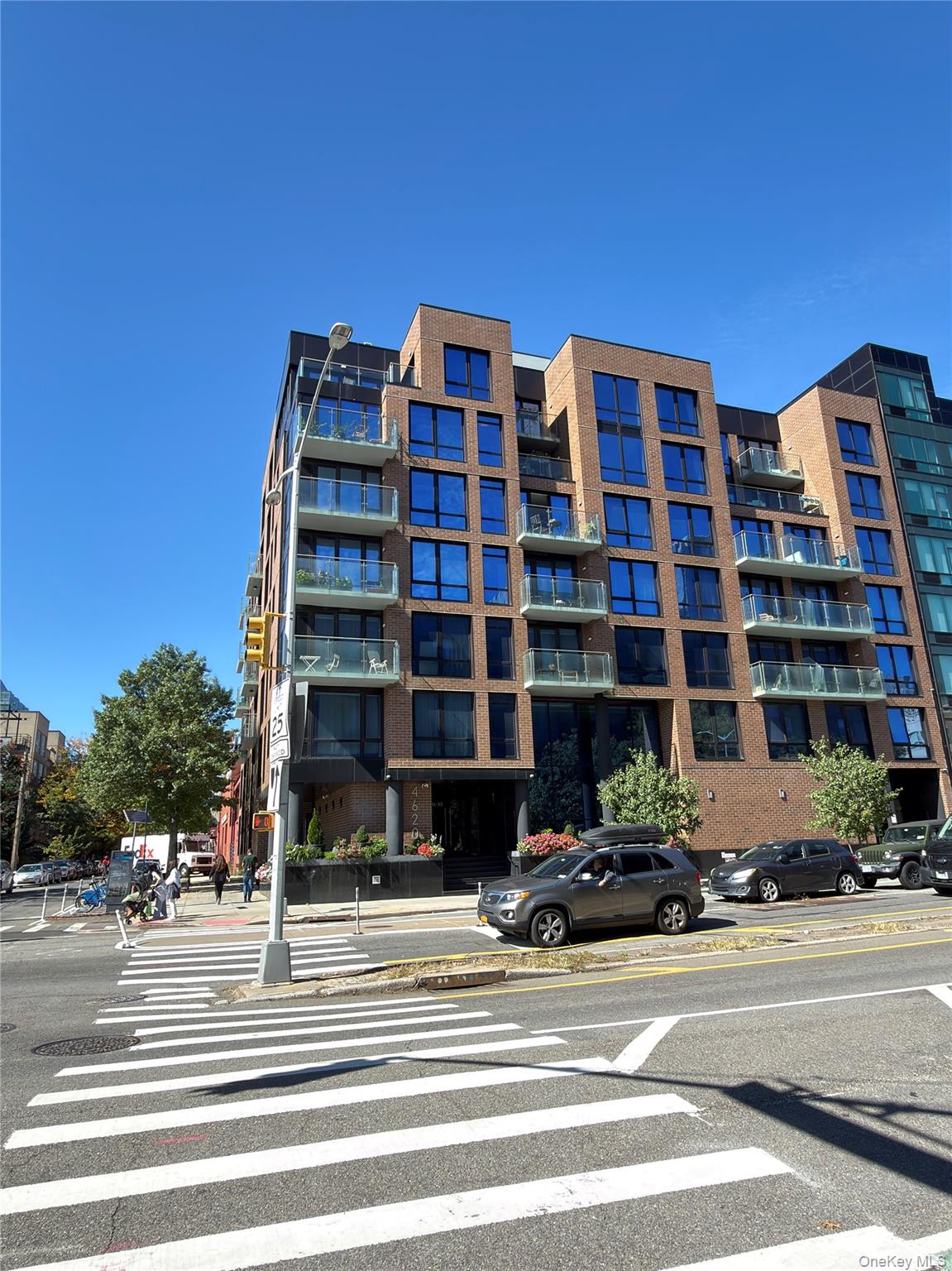 46-20 11th Street 4G — photo