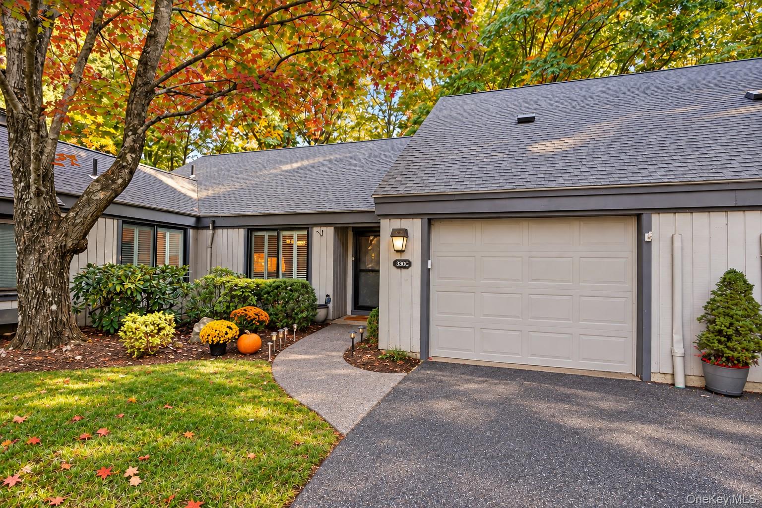 350 Heritage Hills Drive Unit C — photo
