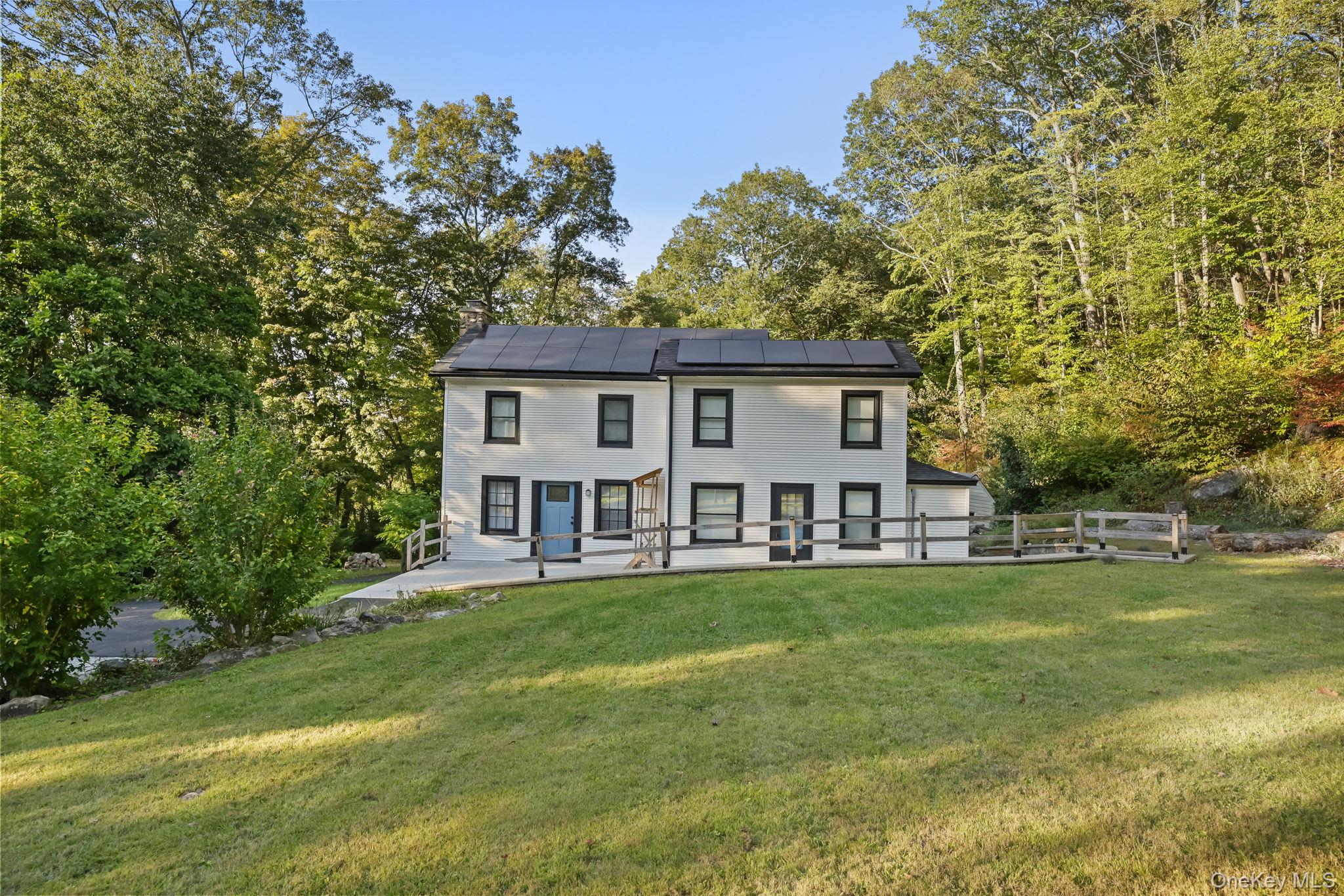 1300-1302 Route 22 — photo