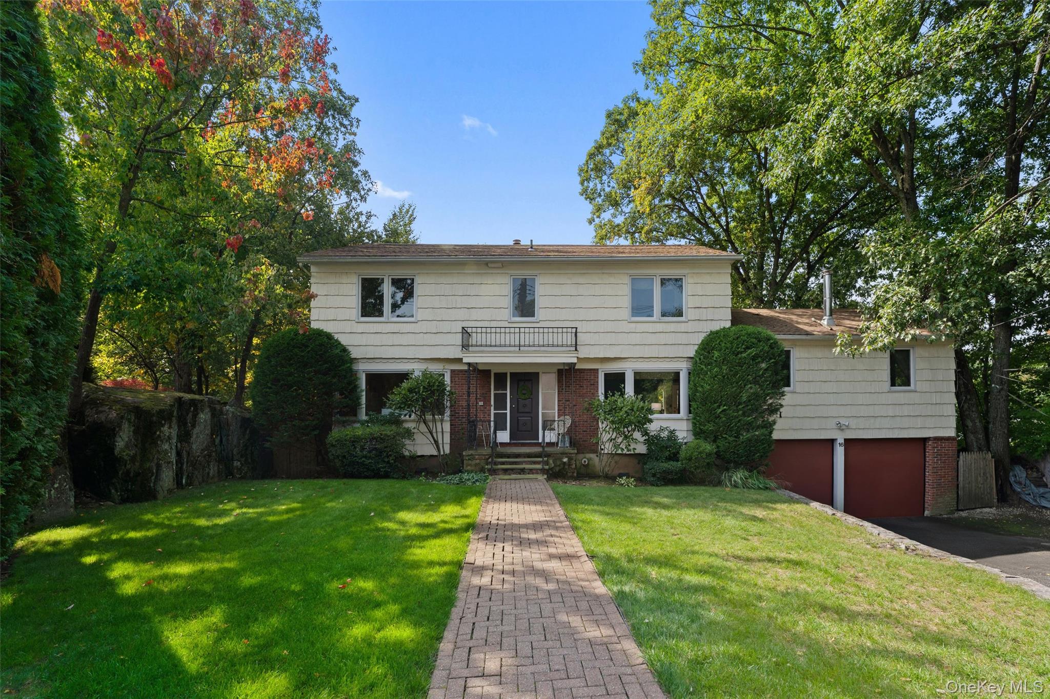 16 Cadillac Drive — photo