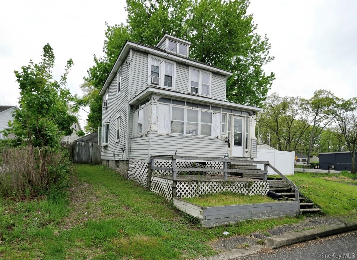 809 South Street — photo