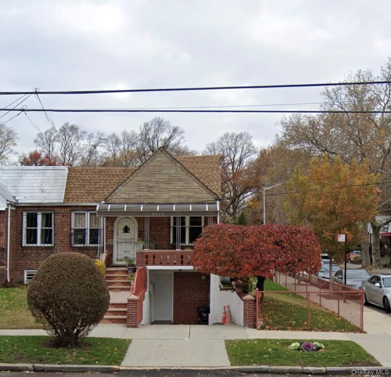 3923 Clarendon Road — photo