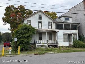 61 Pine Grove Avenue — photo