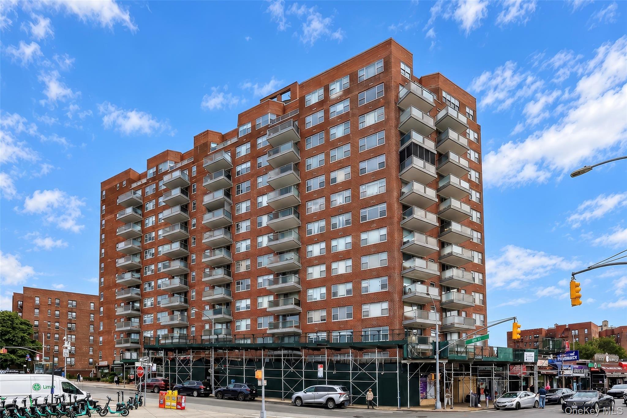85-15 Main Street 10G — photo