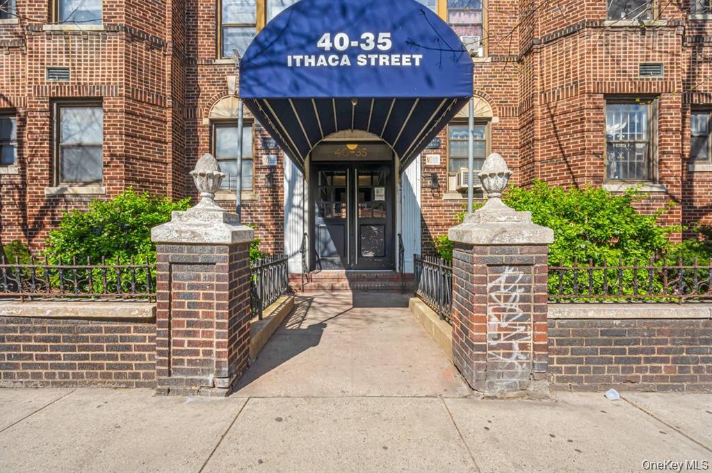 4035 Ithaca 5D — photo