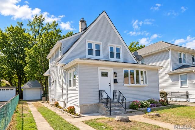 8 Frazier Street — photo