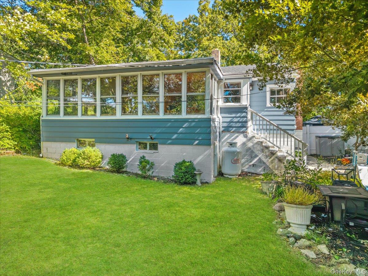 30 Maple Road — photo
