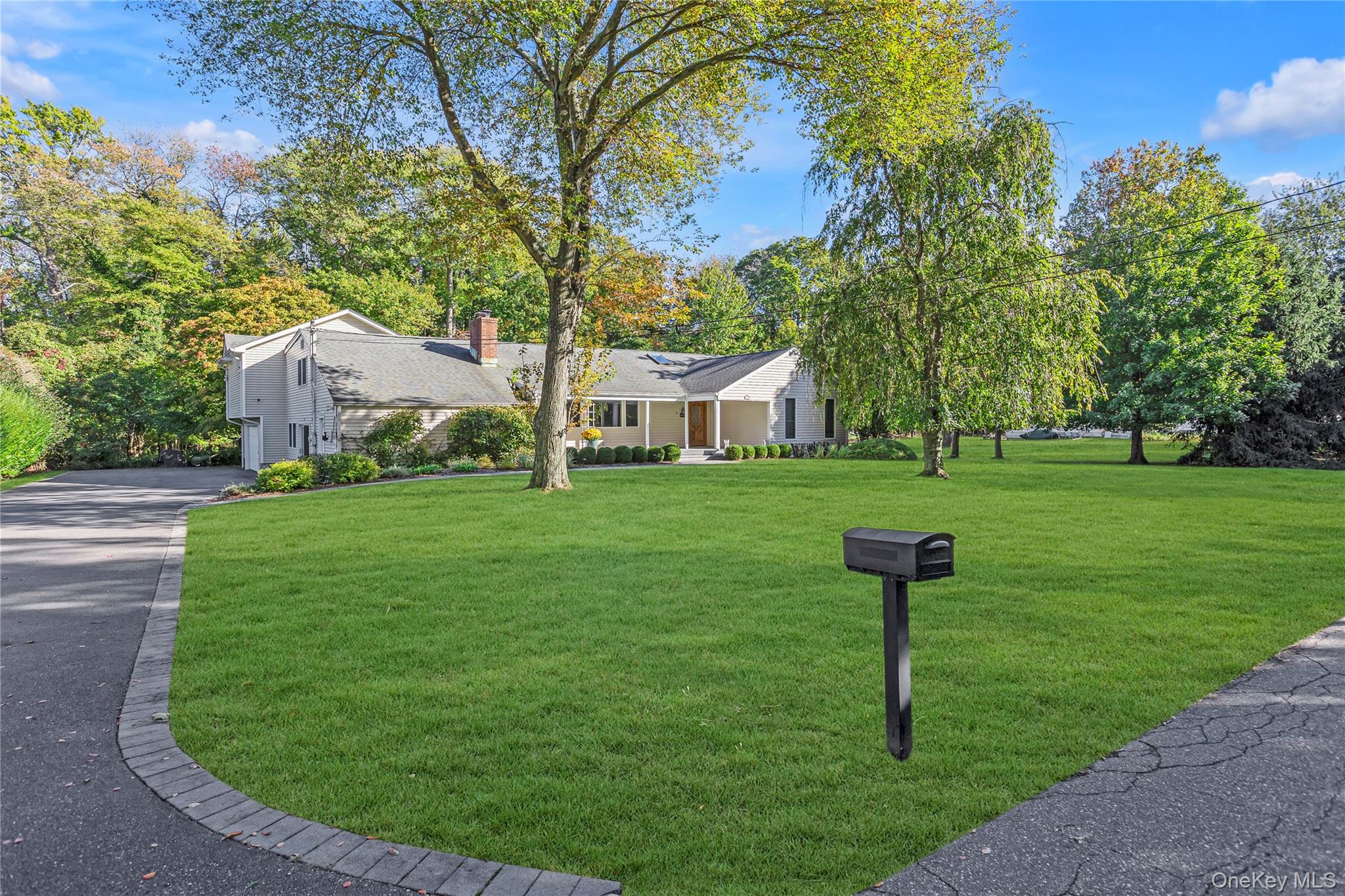 26 Fresh Pond Road — photo