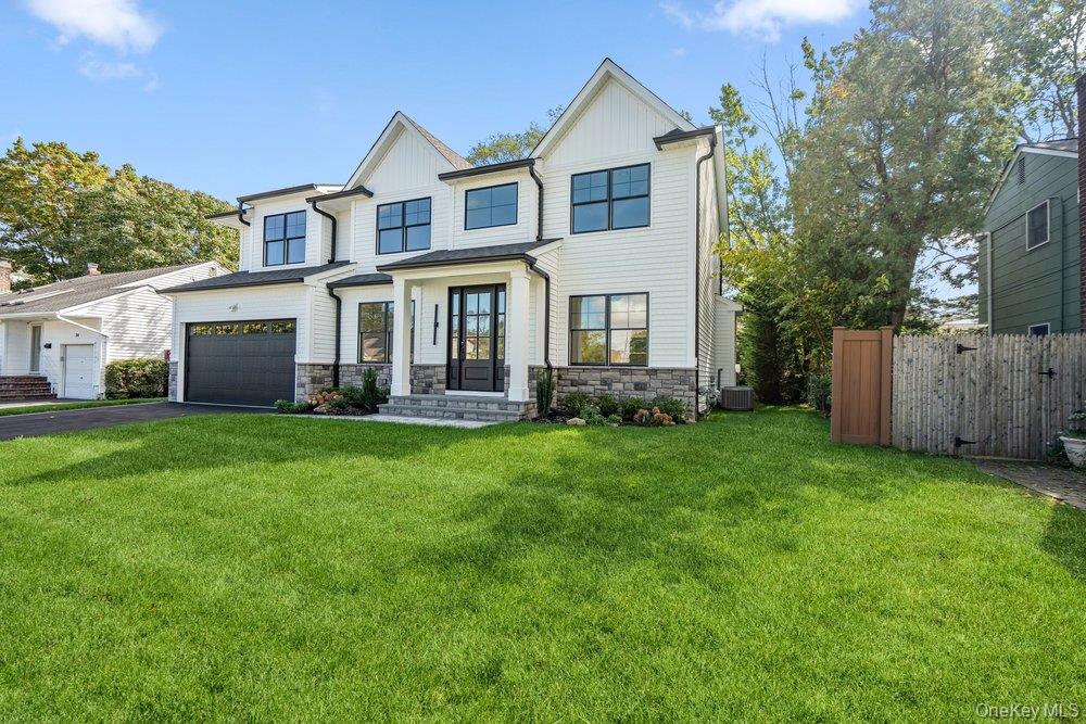 32 Jerold Street, Oyster Bay, NY 11803 — photo 2