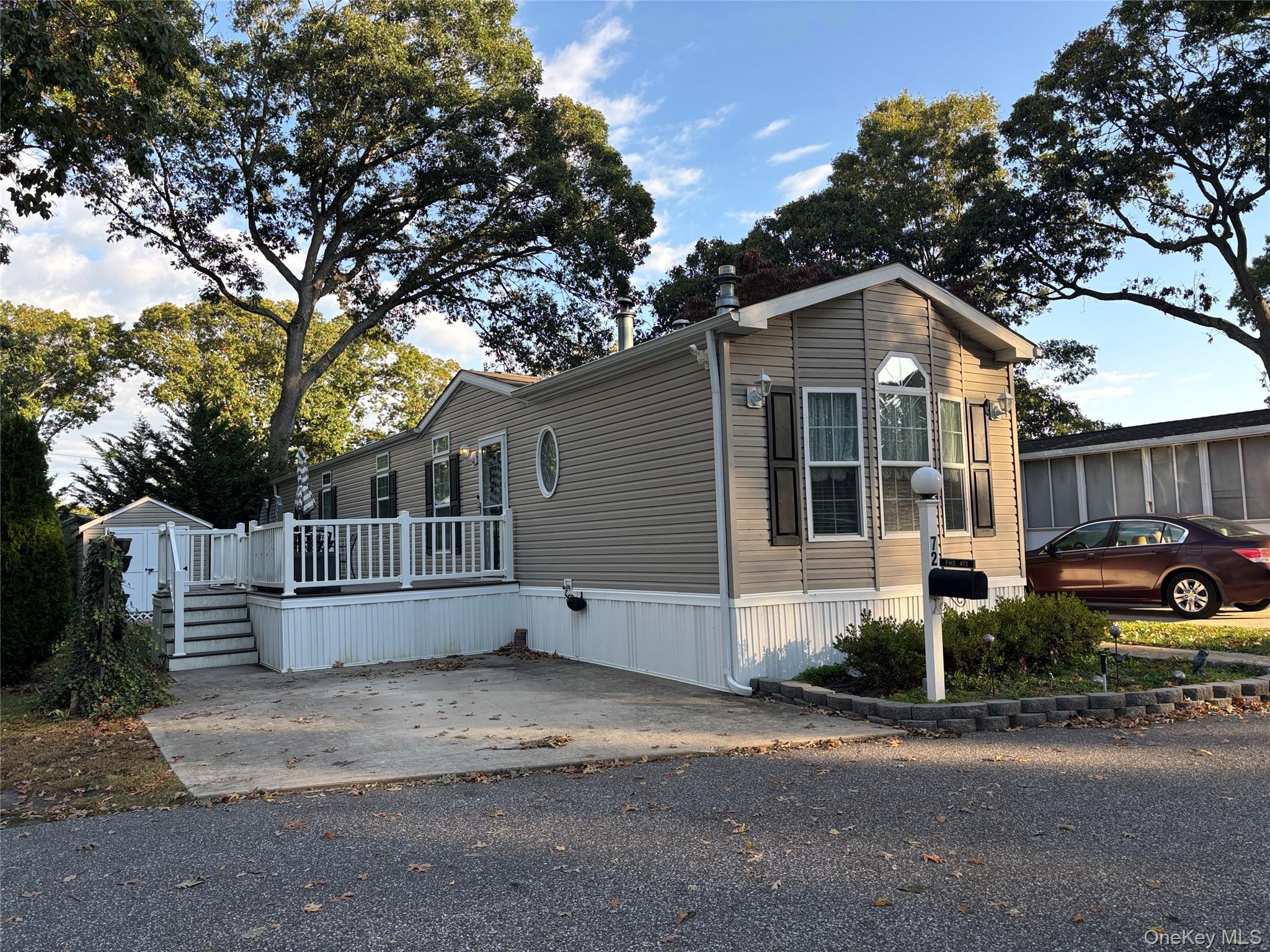 1661 Old Country Road Unit 72 — photo