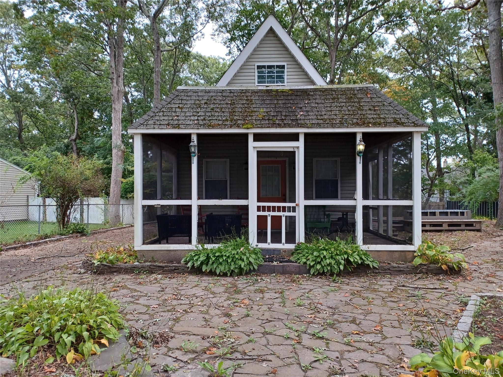 251 Jefferson Drive — photo