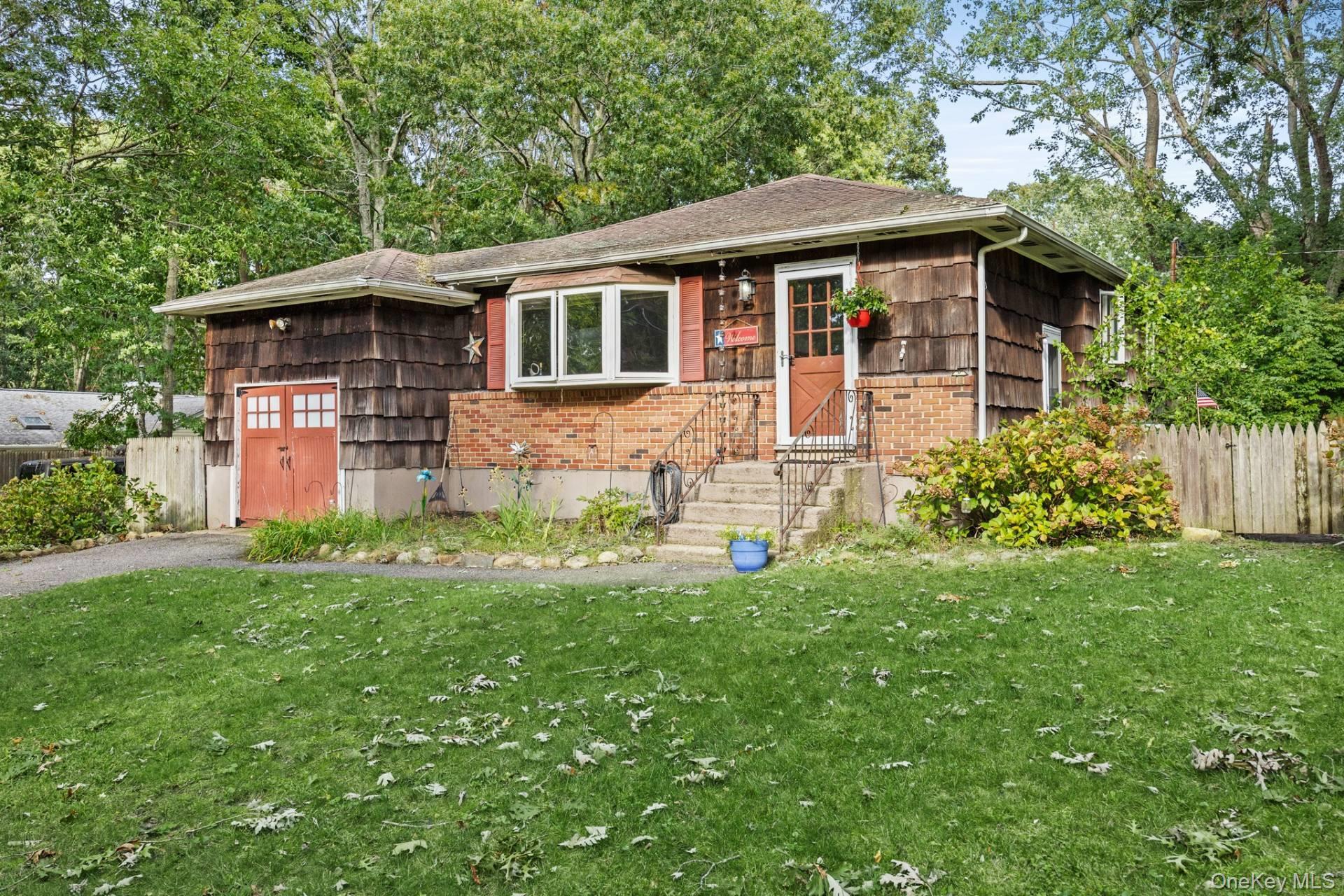 2 Easterly Road, Southampton, NY 11946 — photo 2