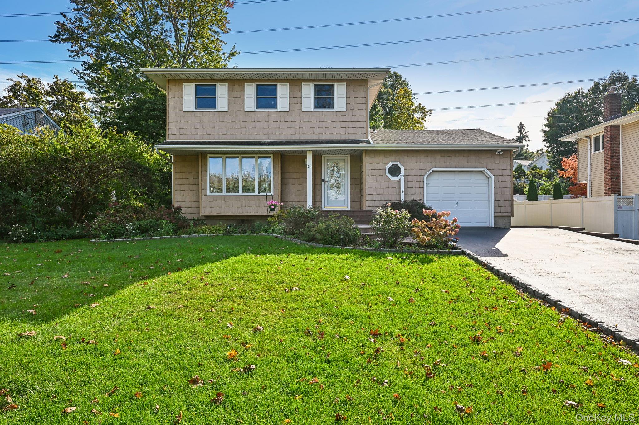 26 Falcon Drive — photo