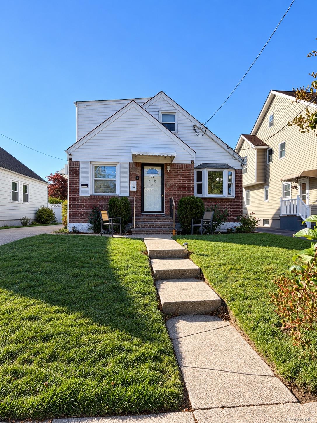 24 N Montgomery Street — photo