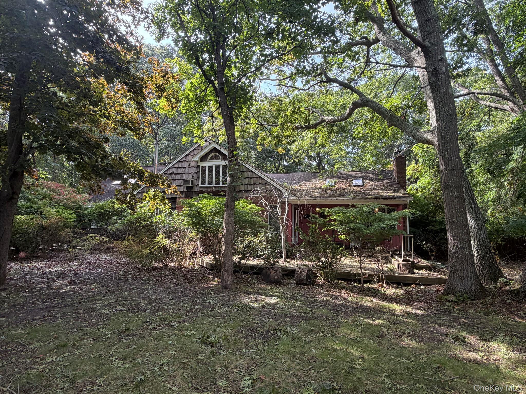 80 Woodacres Road — photo