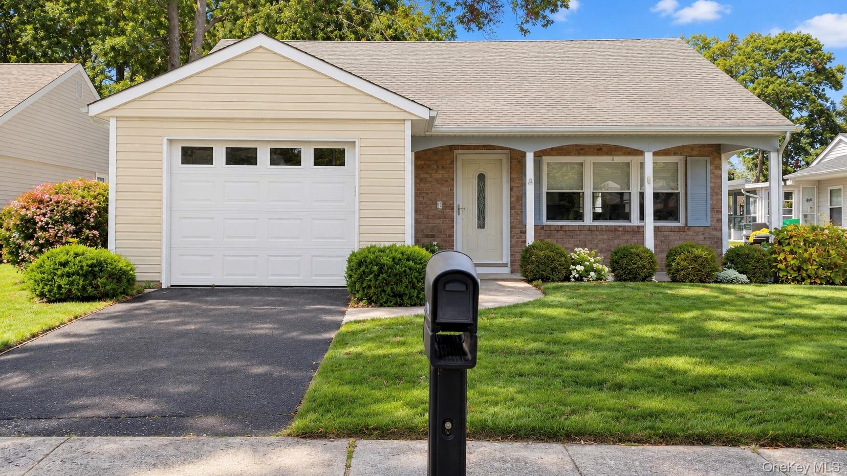 346 Edinburgh Drive — photo