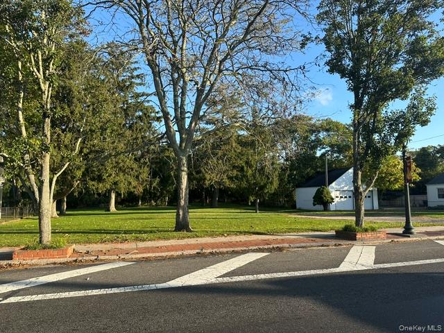 84 Montauk Highway W — photo