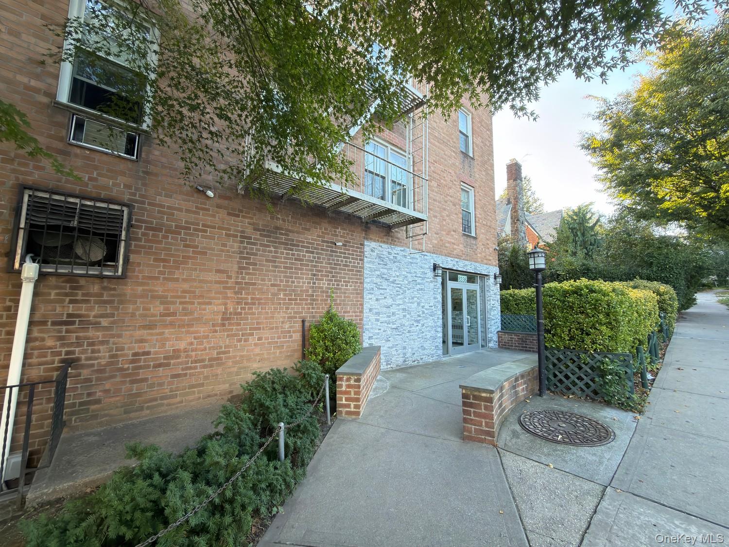 8336 Beverly Road Unit 5G — photo