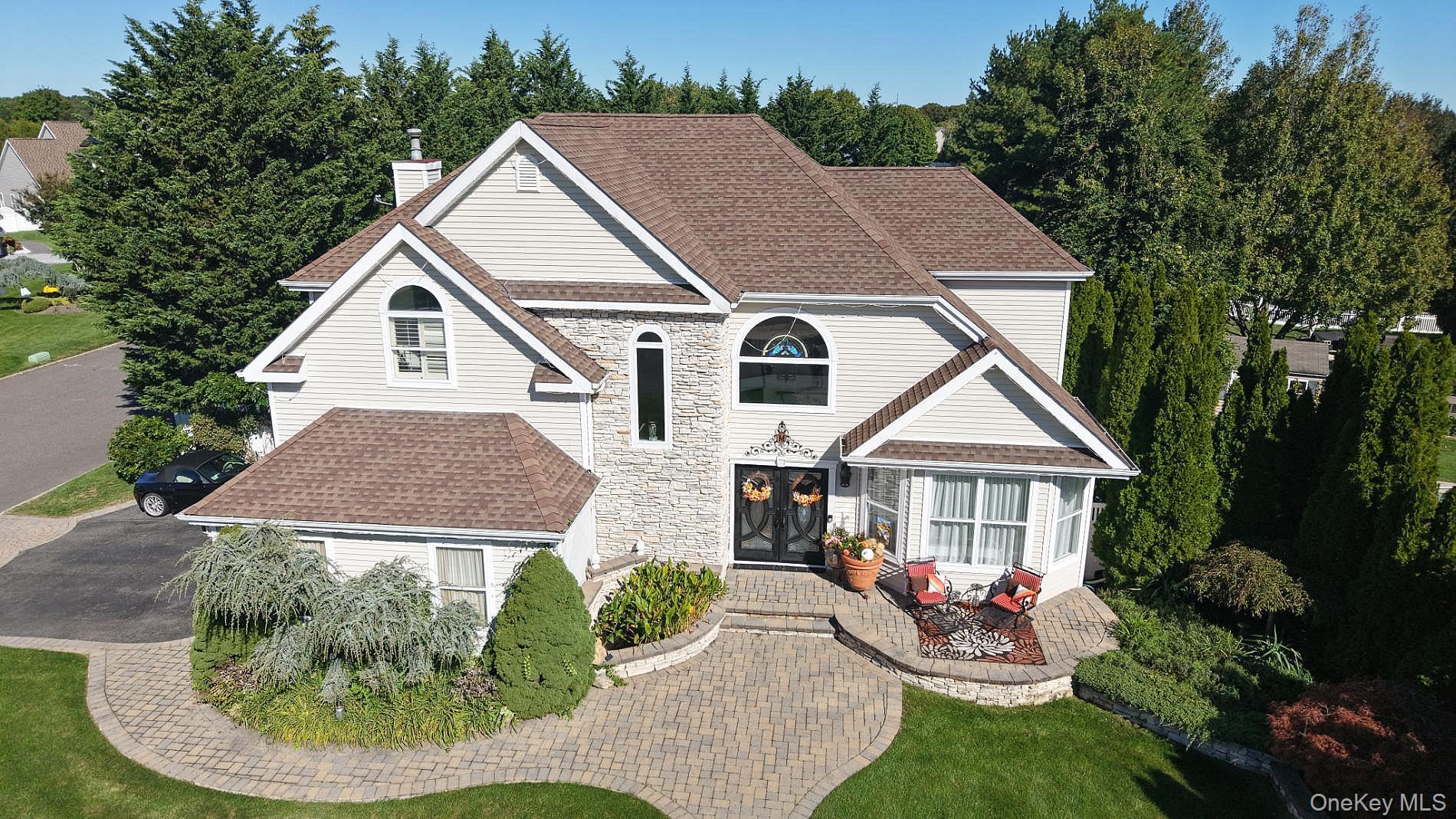 112 Summerfield Drive — photo