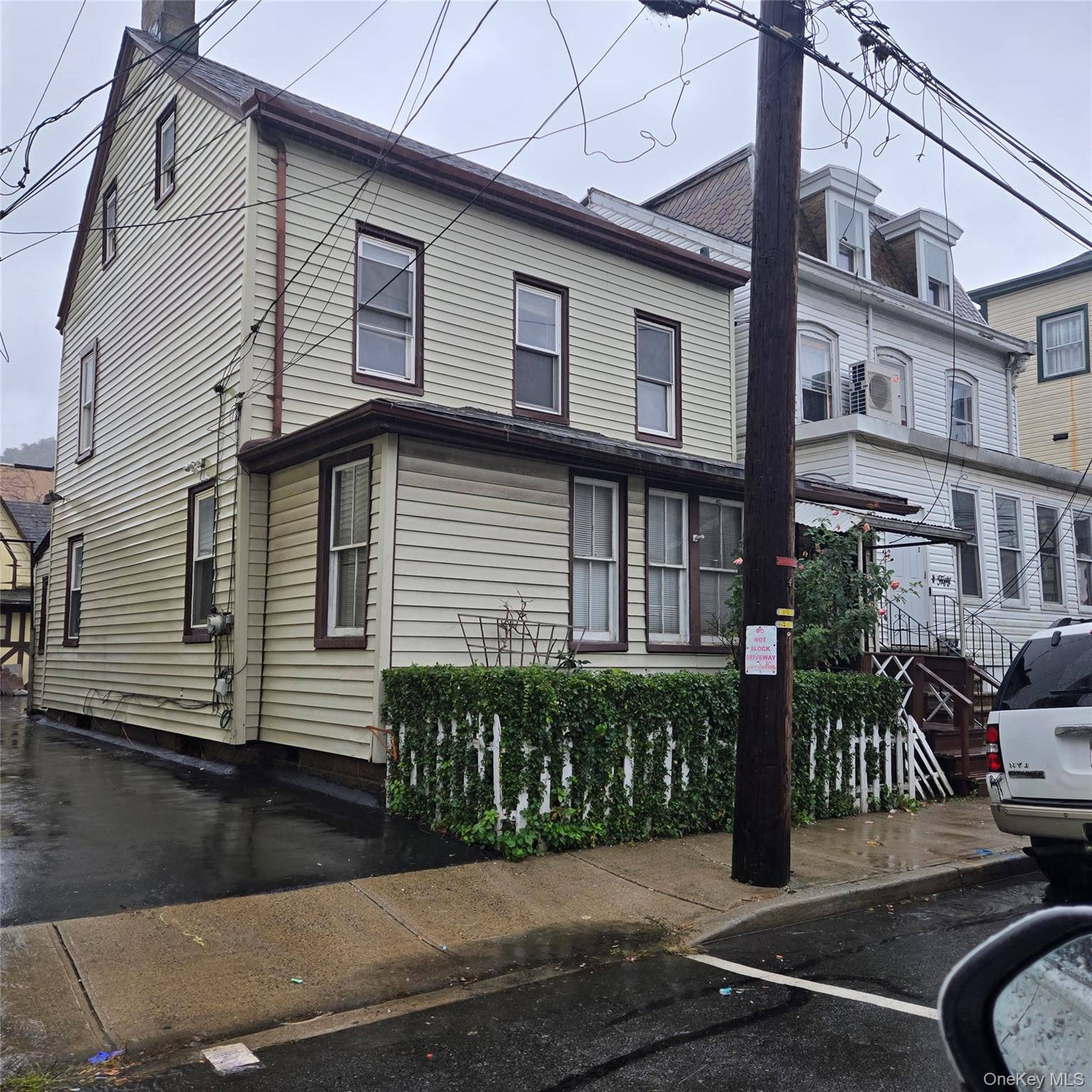 52 Broad Street — photo