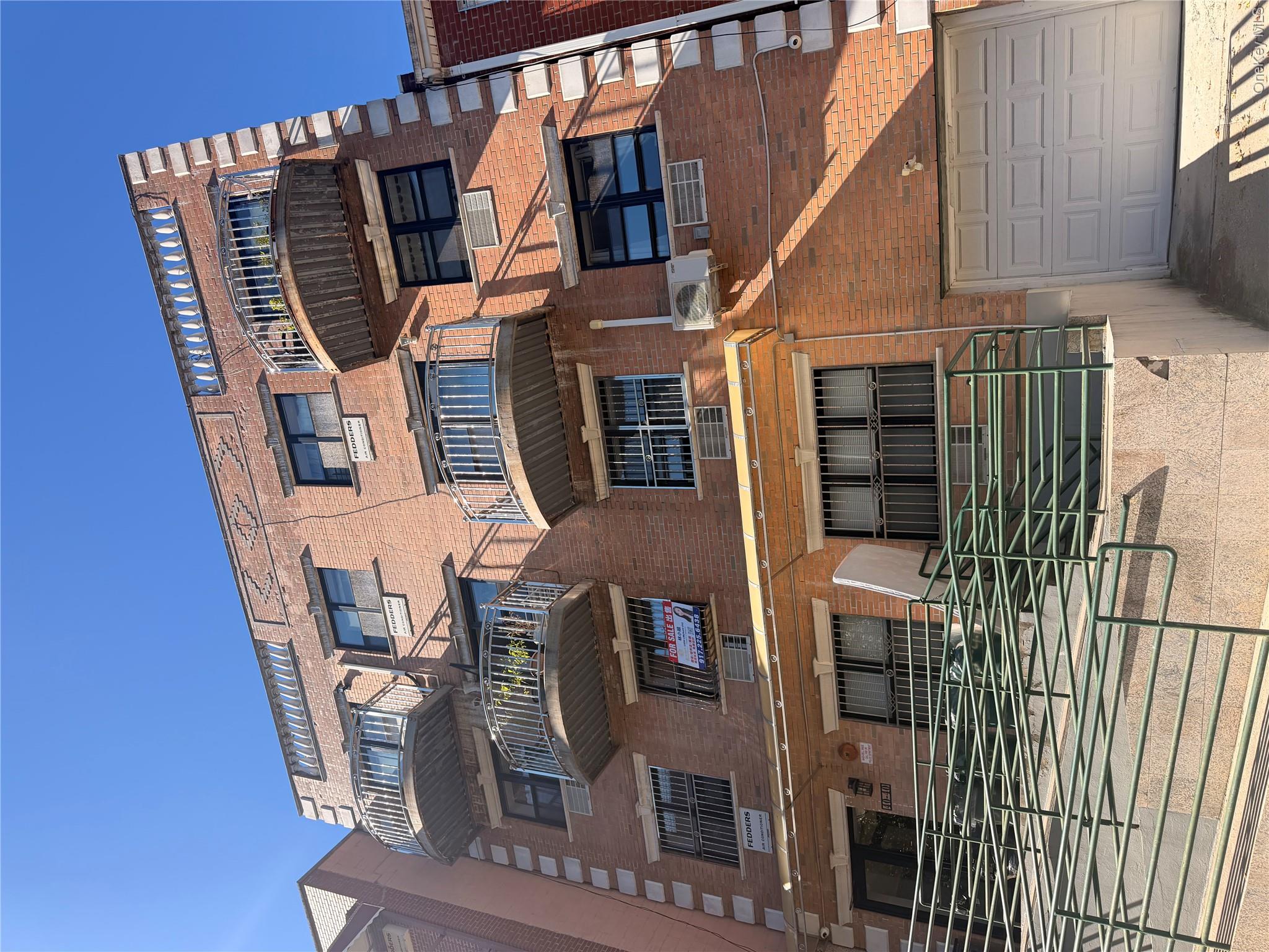 4040 68th Street Unit 2a — photo