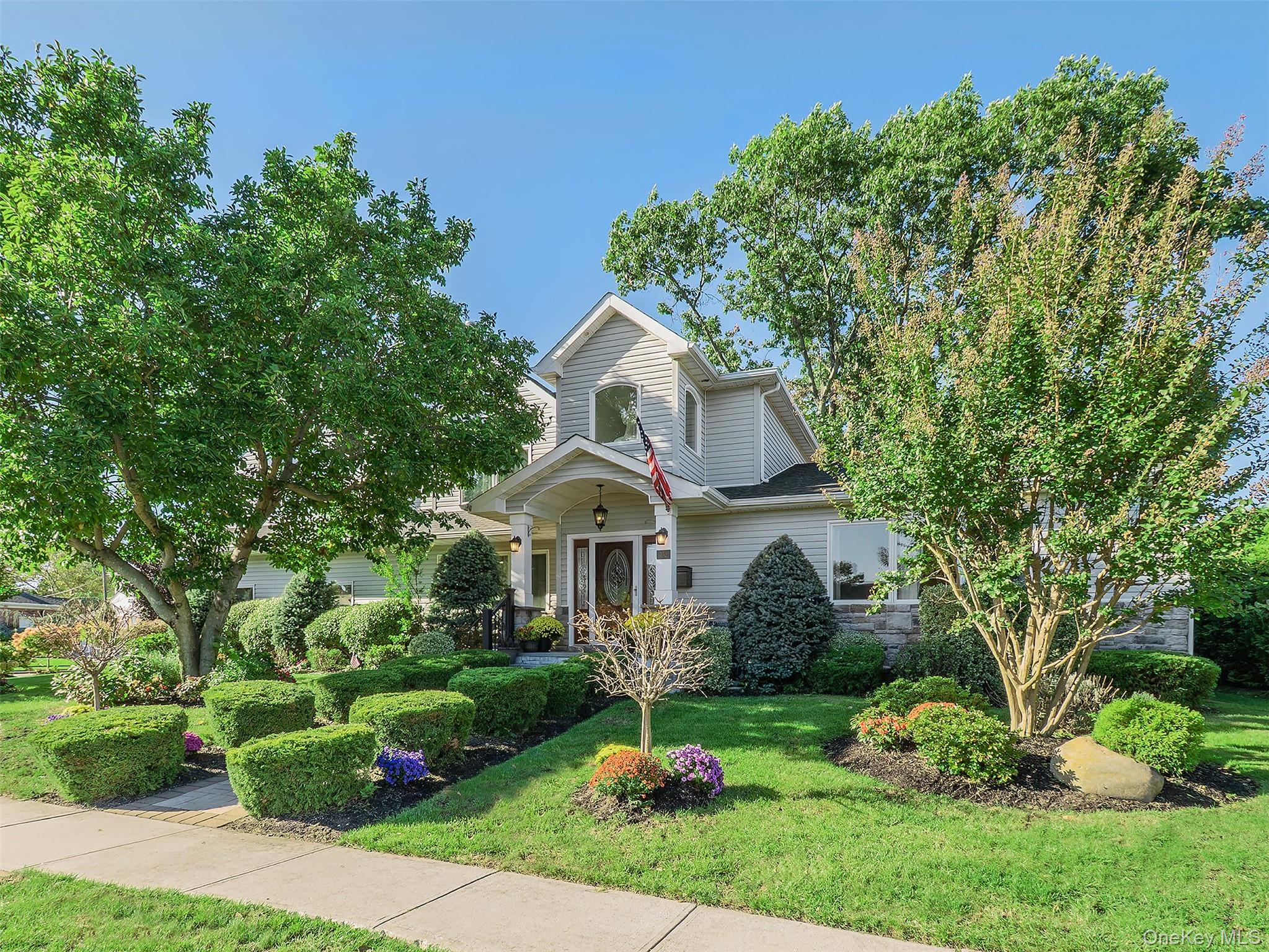 752 Kensington Court — photo