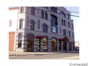 2 Lakes Road Suite 8 — photo