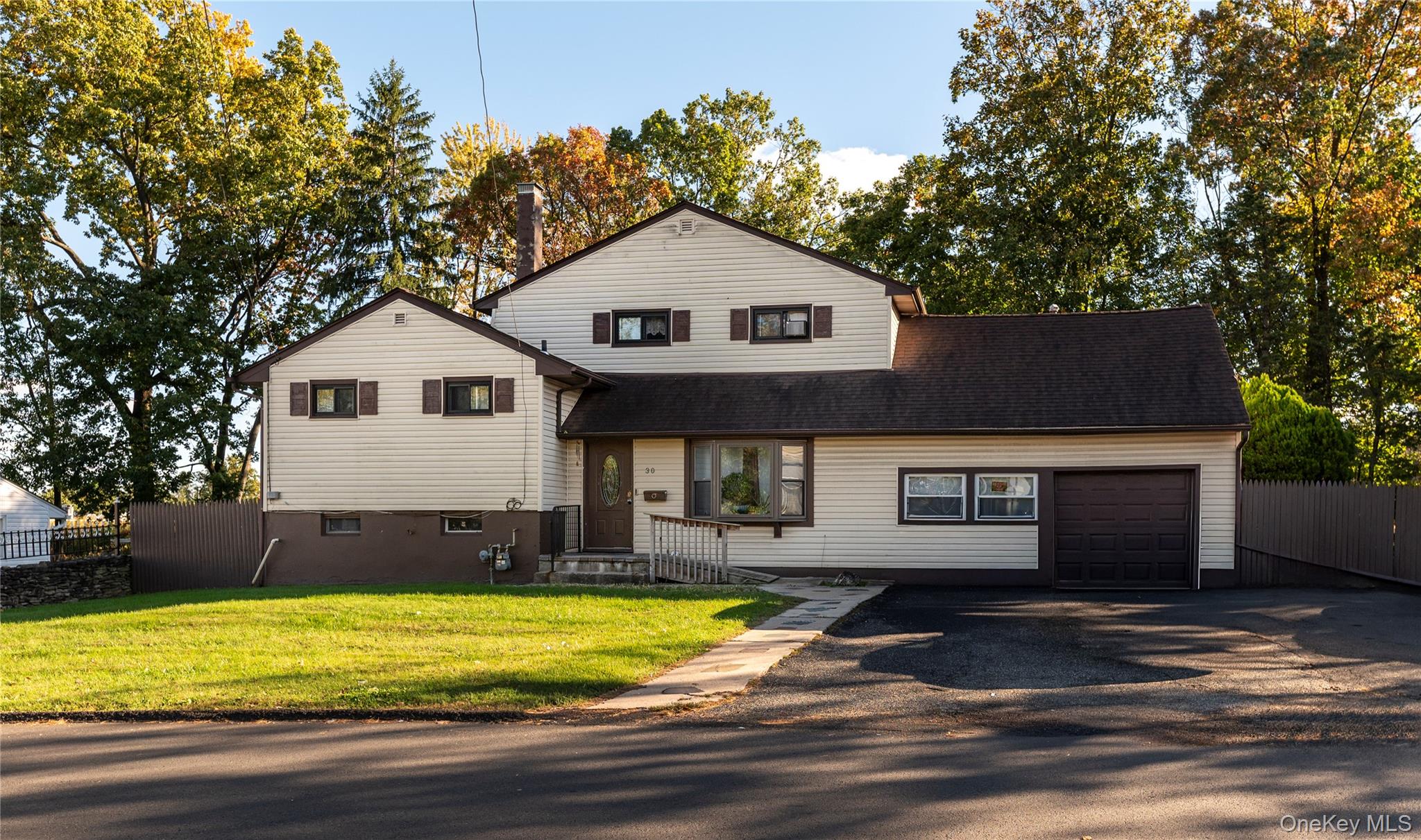 30 E Hickory Street — photo