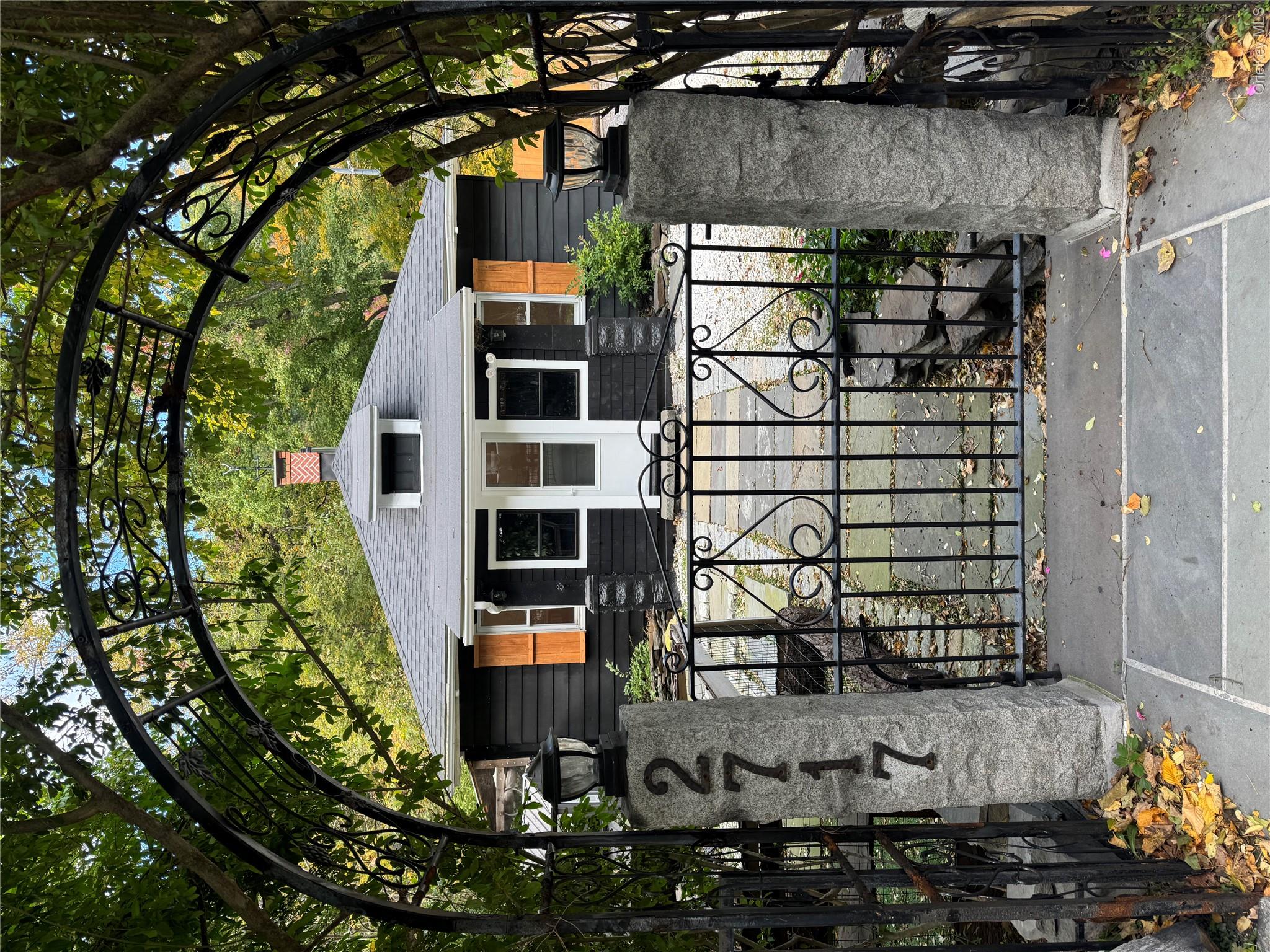 2717 Route 9W — photo