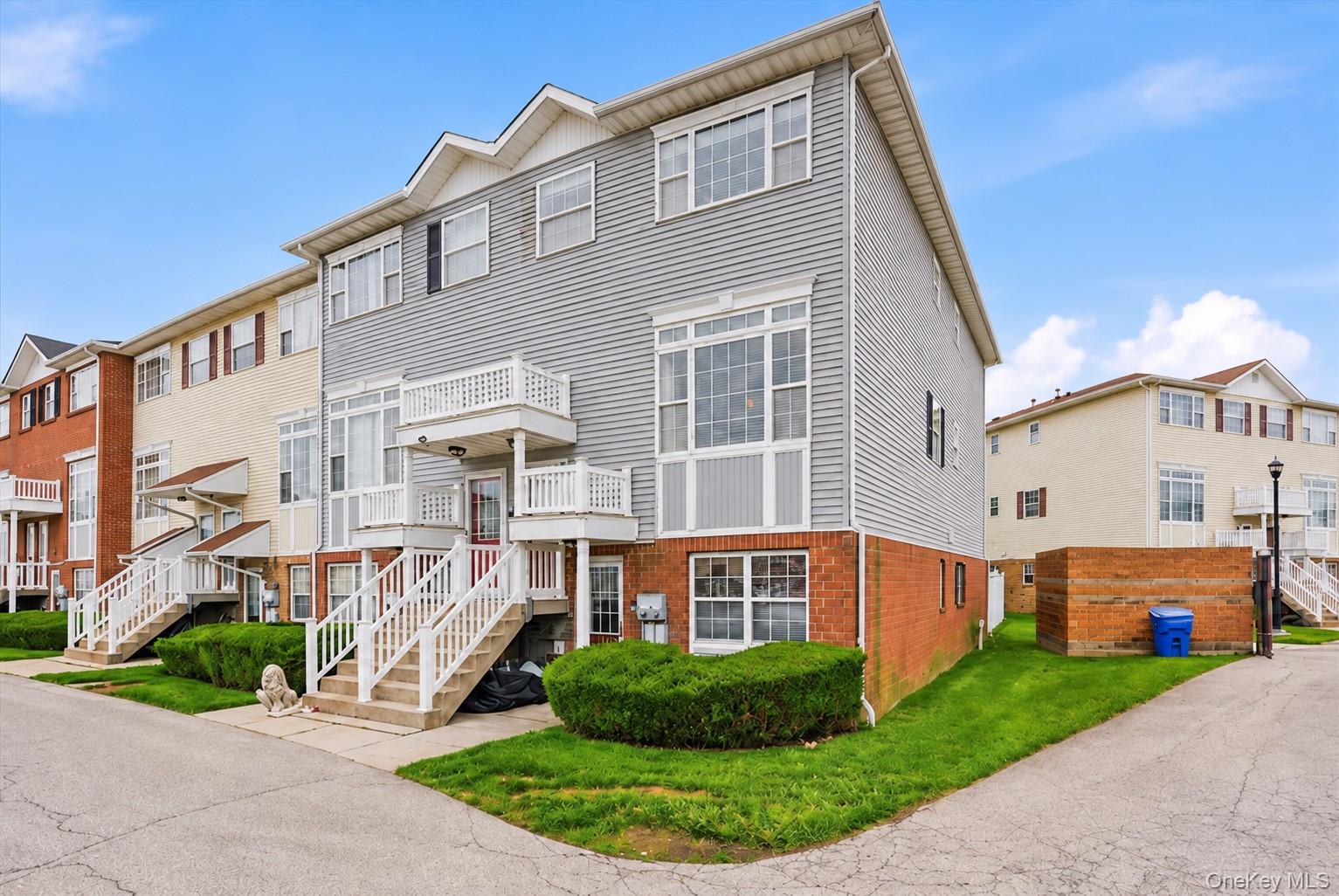 163 Surf Drive Unit 106 — photo