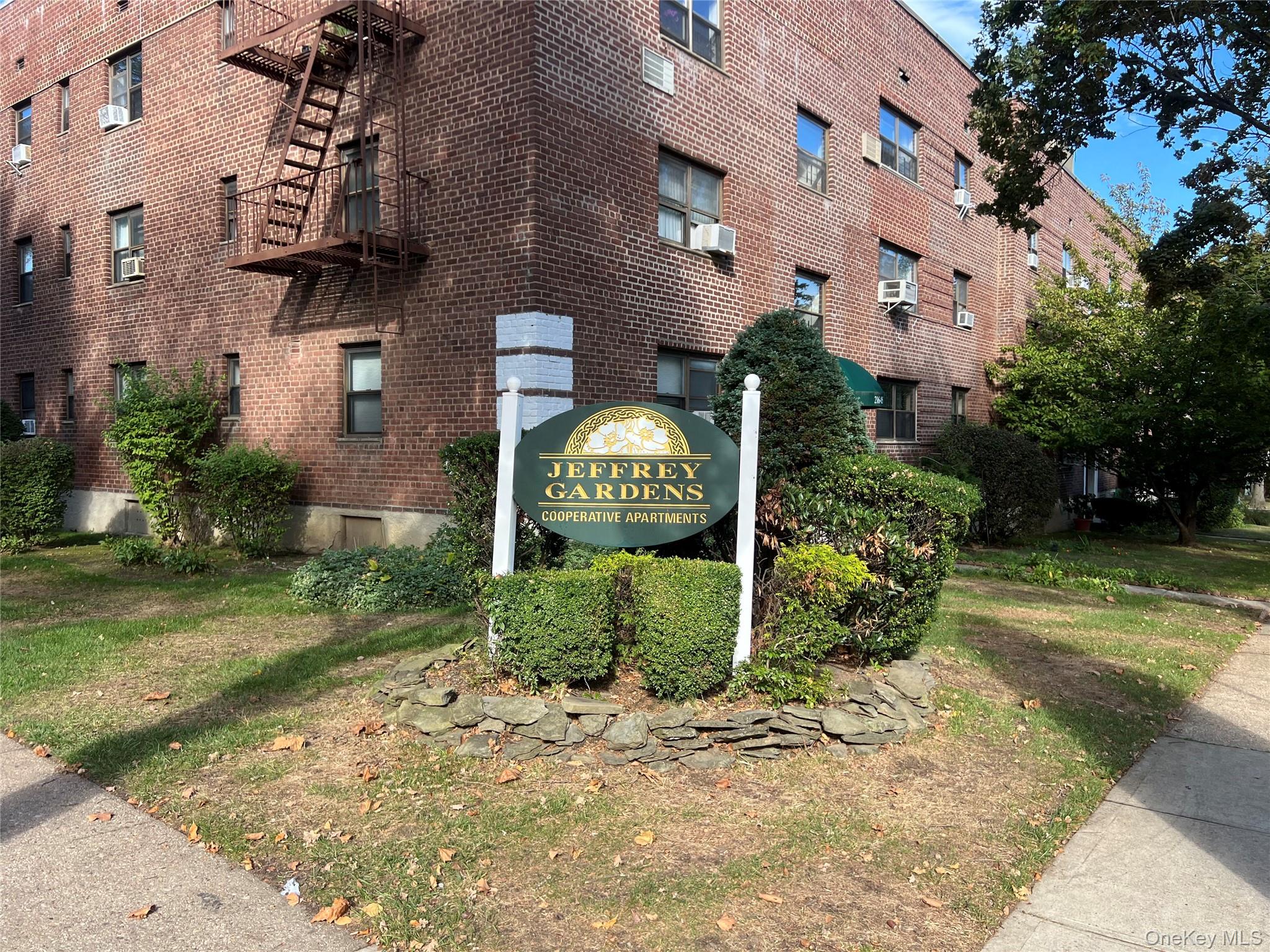 216-05 48th Avenue Unit 2C — photo