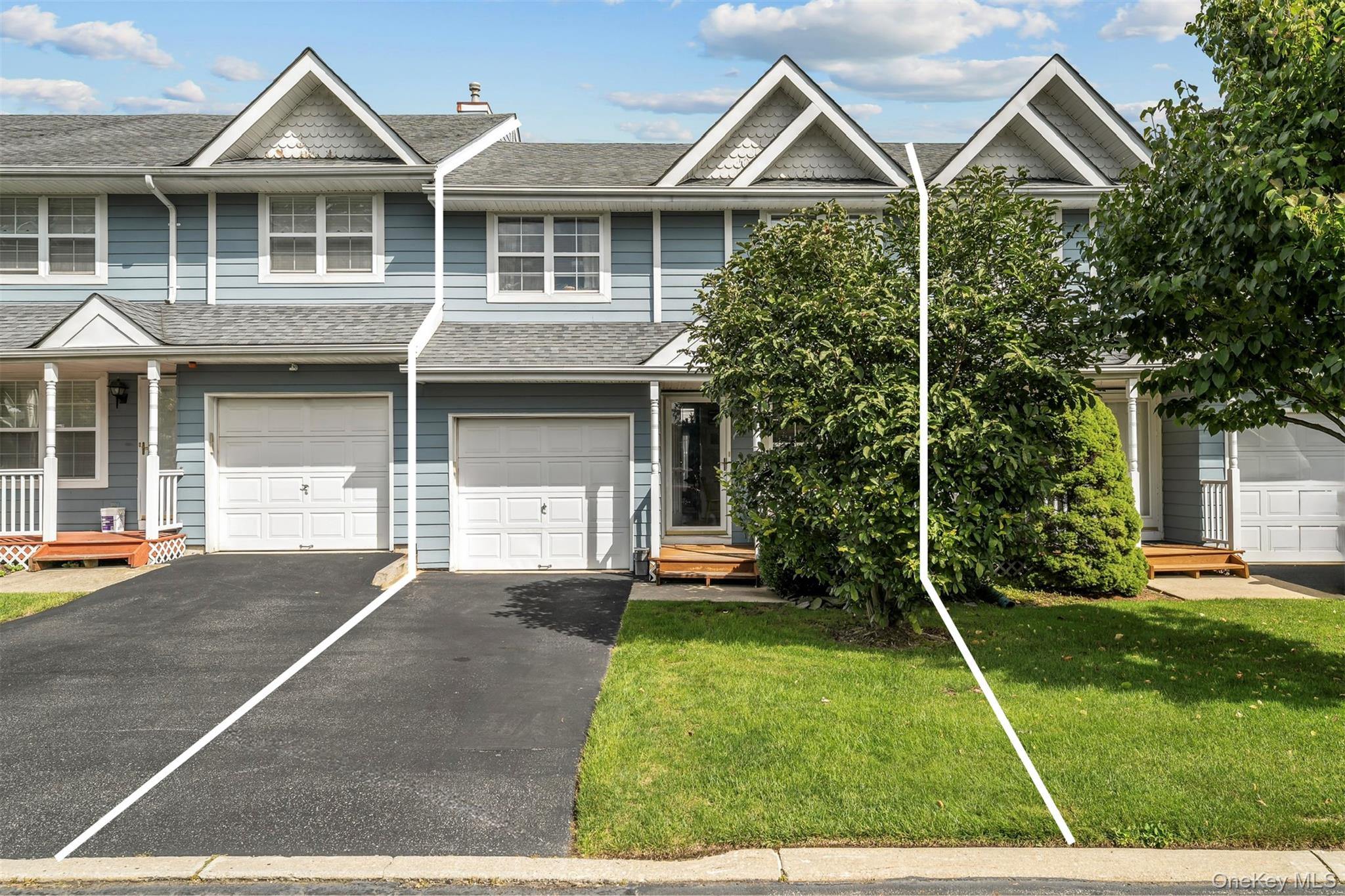 5 Spruce Lane — photo