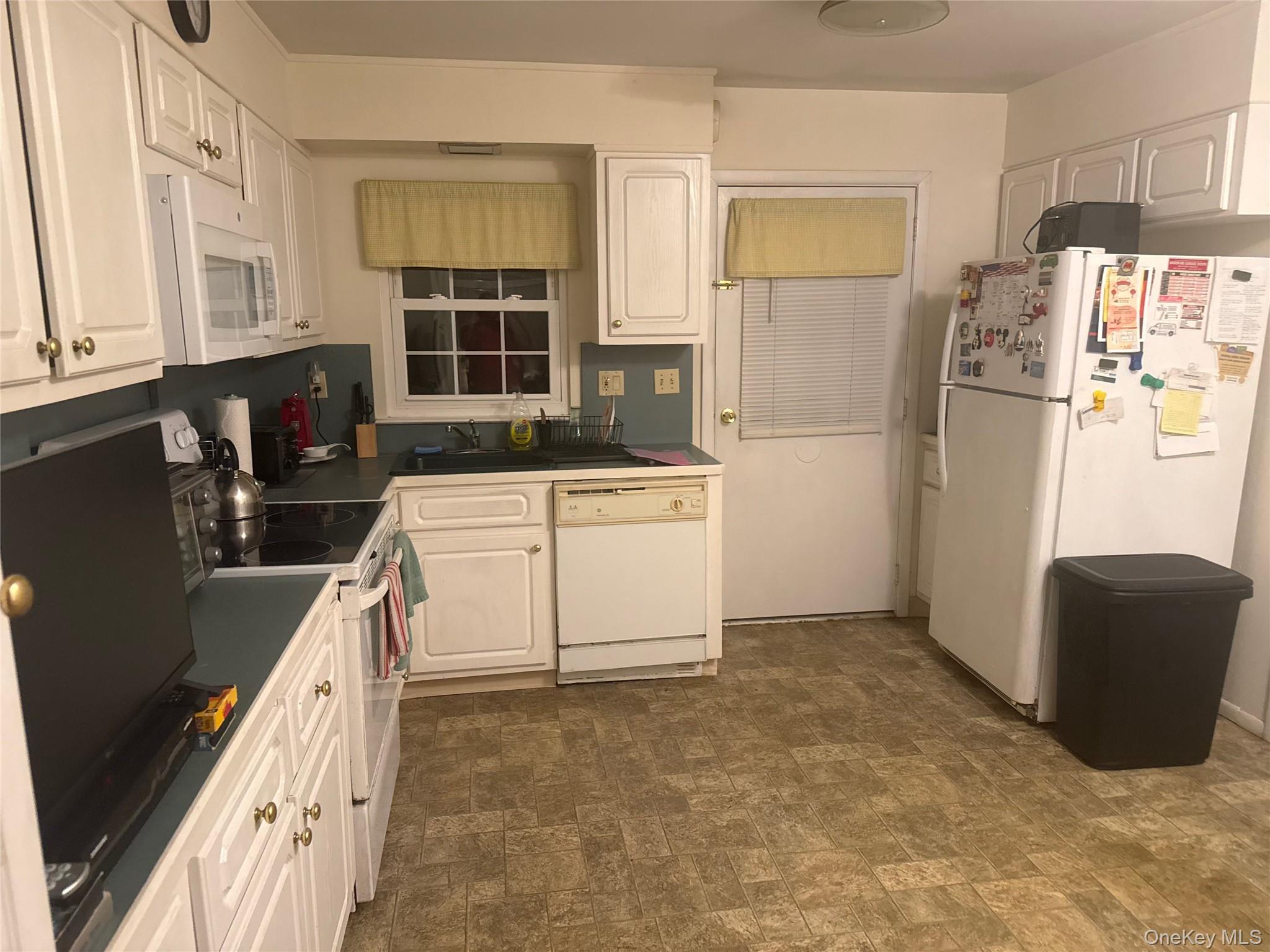222 Blackpool Court Unit a — photo