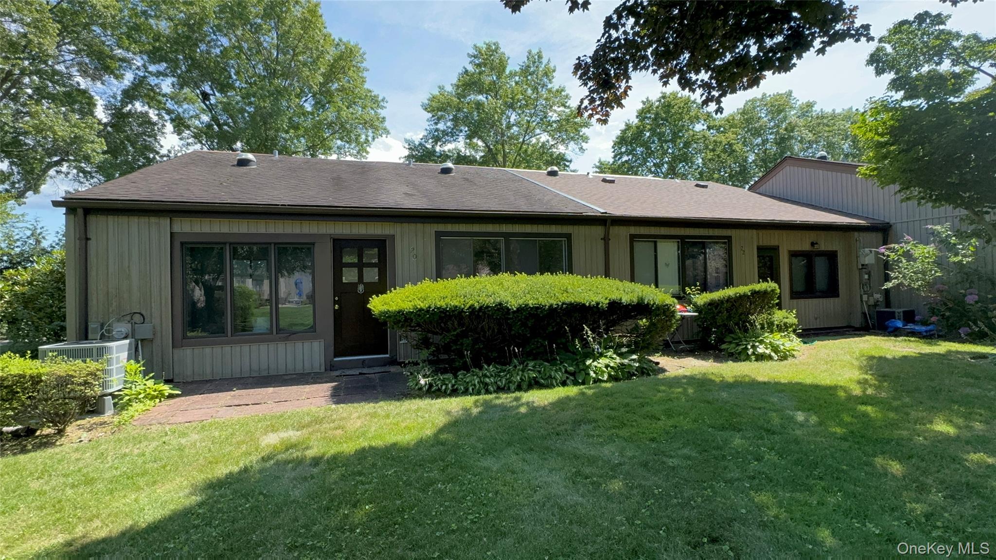 20 Strathmore Gate Drive — photo