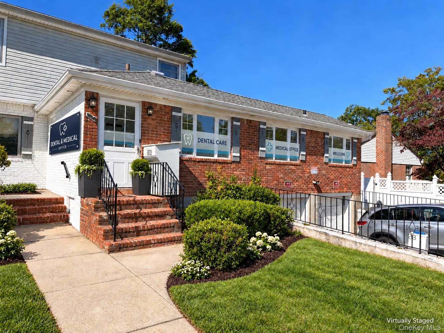 1810 Harriet Street — photo