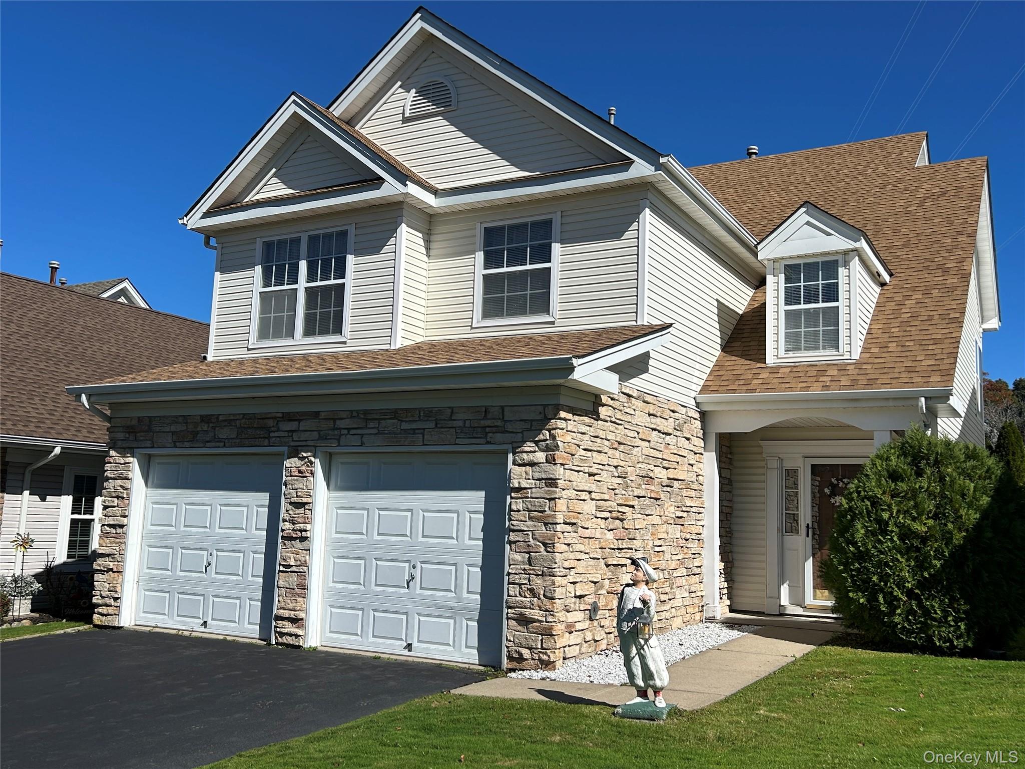 33 Perri Circle — photo