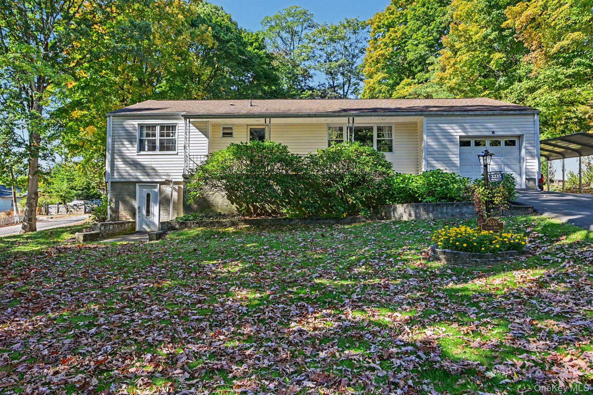 3235 Lincoln Drive — photo