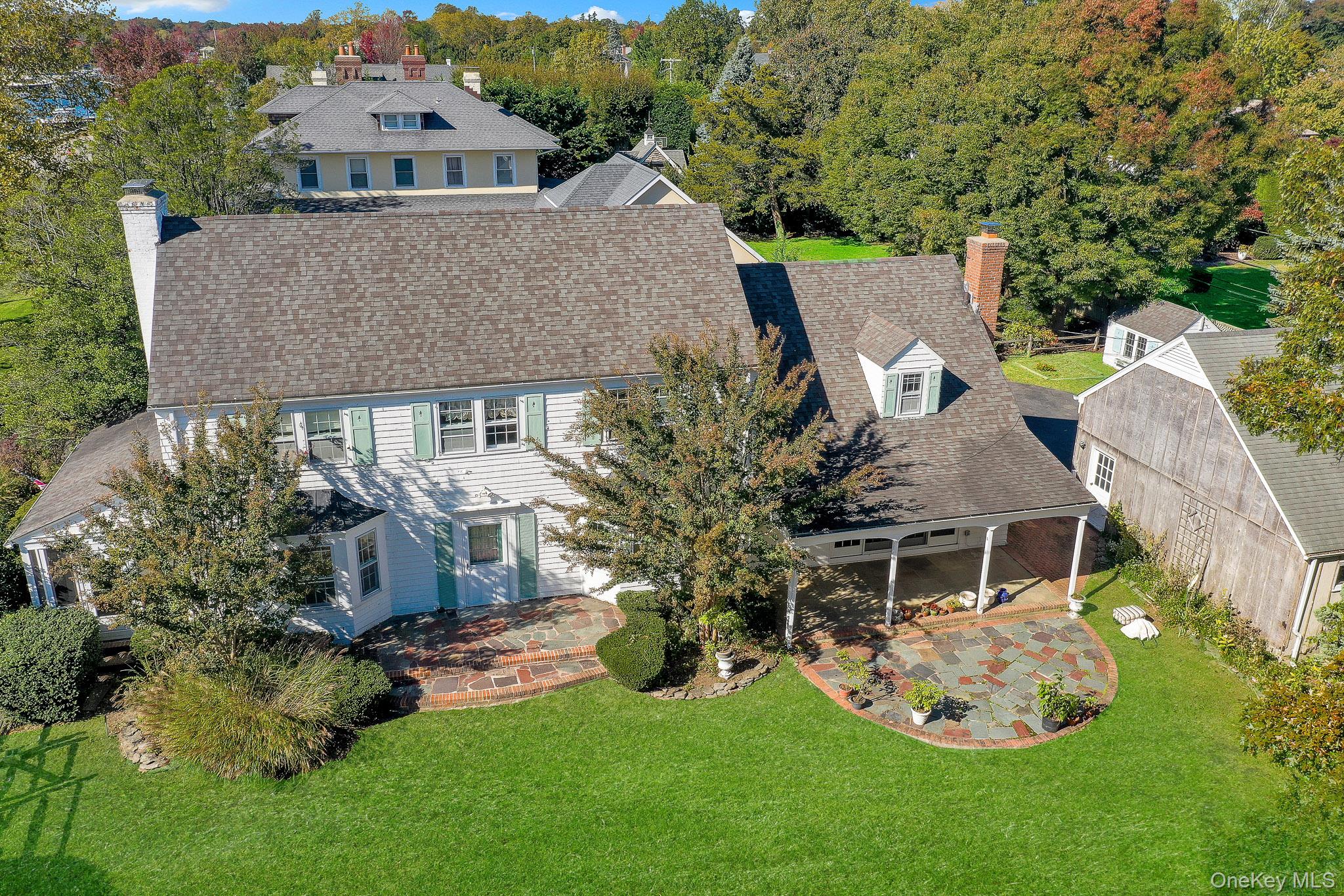 80 Concourse E, Islip, NY 11718 — photo 2