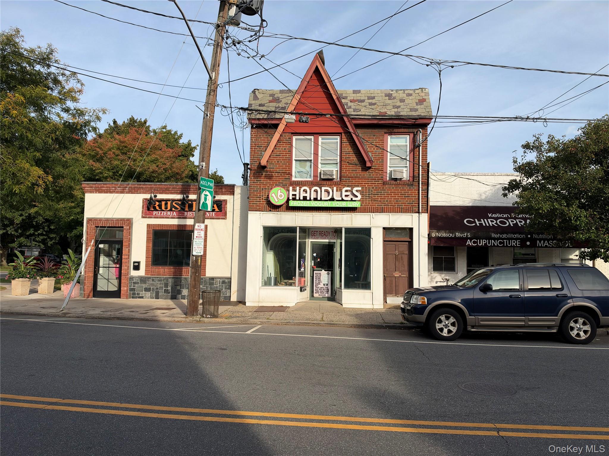 3 Nassau Boulevard — photo