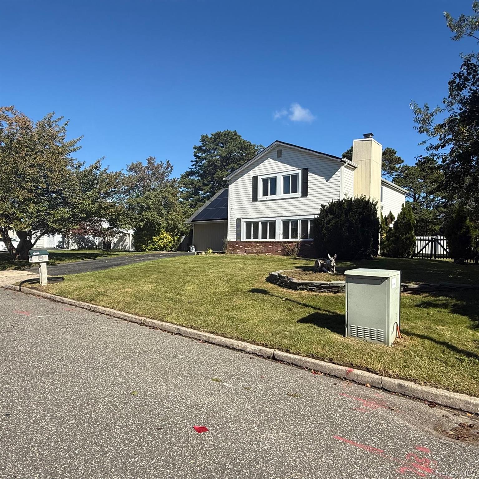 23 Ash Drive — photo