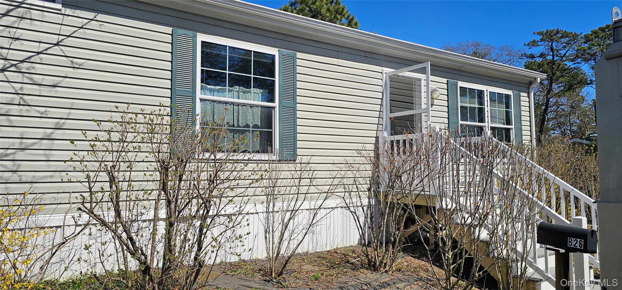 525-B26 Riverleigh Avenue Unit B26 — photo