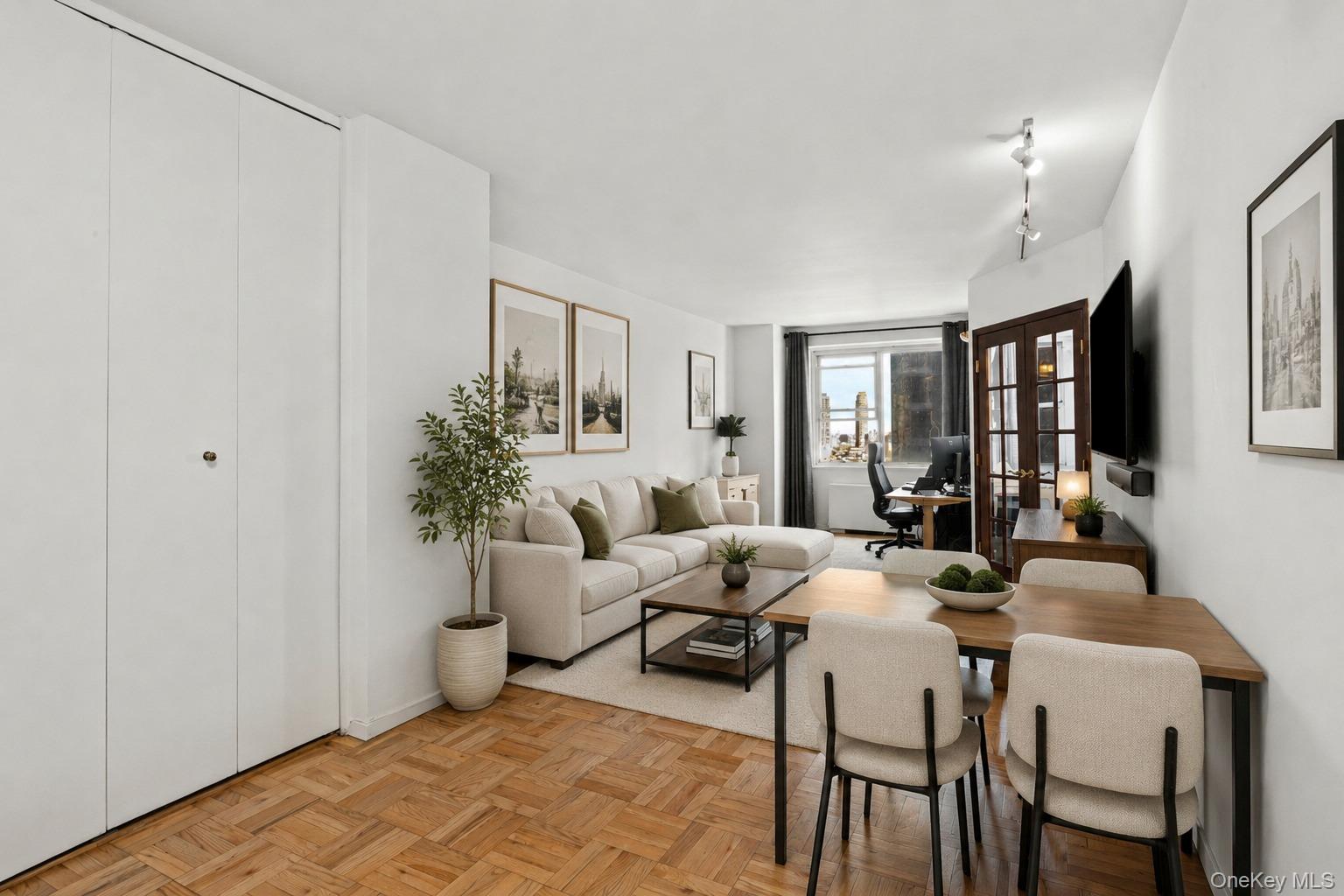 300 E 40th Street Unit 12E — photo