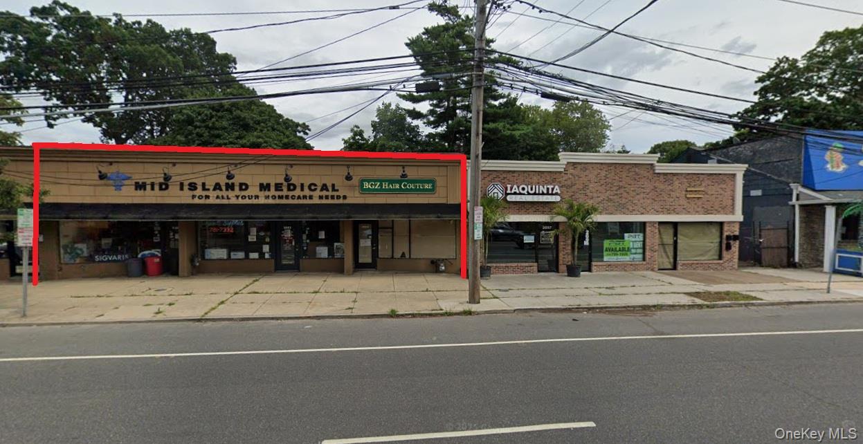 2093 Wantagh Avenue — photo