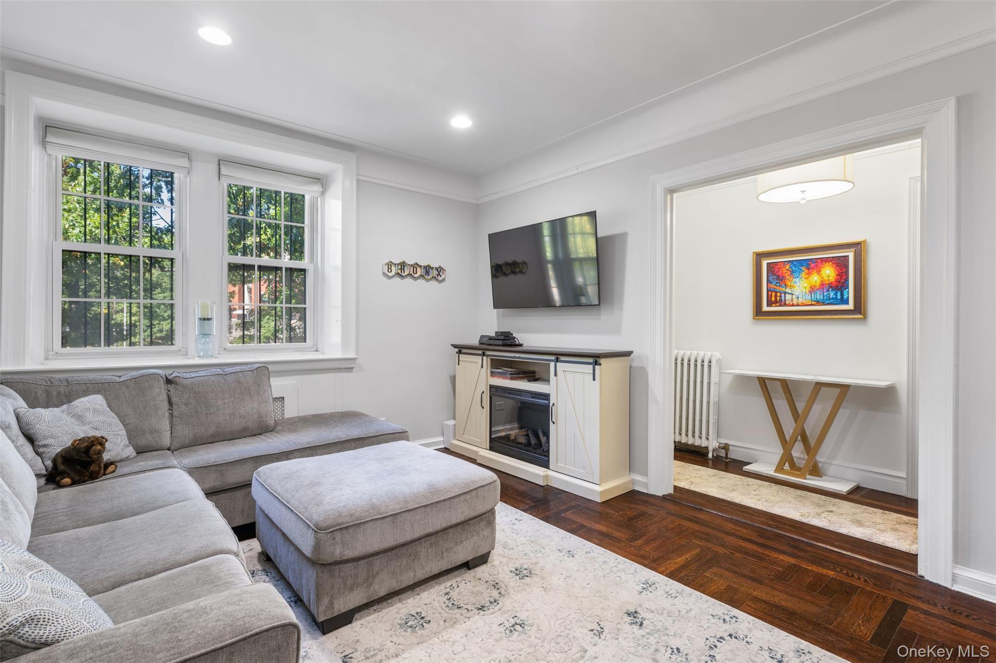 3814 Johnson Avenue Unit E — photo