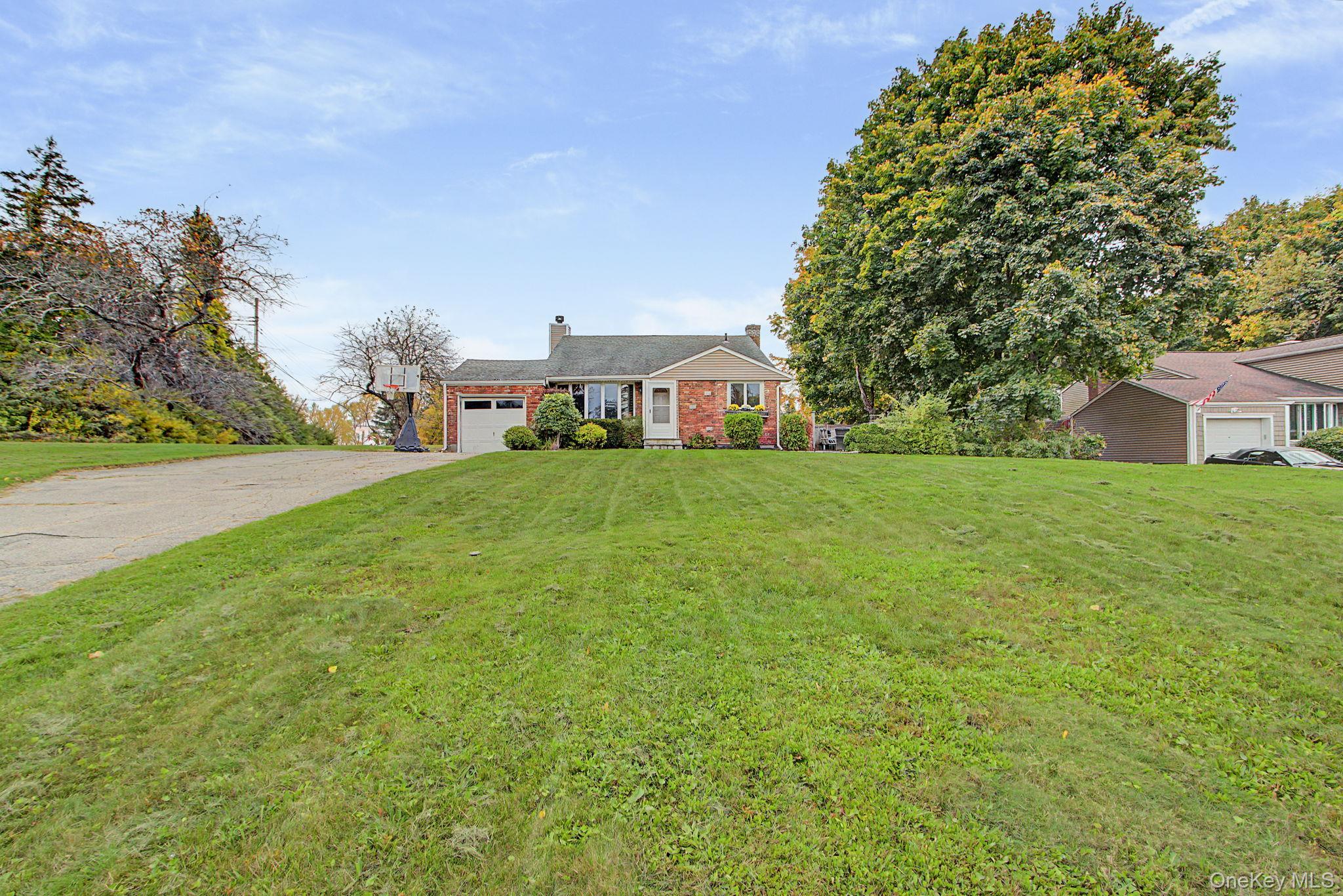 3410 Lorelei Drive, Yorktown, NY 10598 | Realty.com
