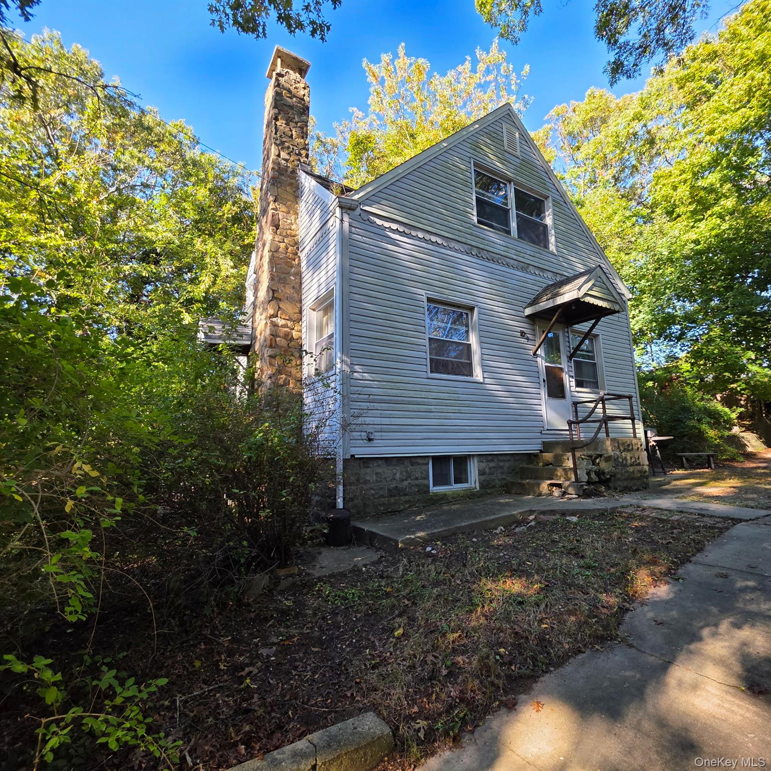 9 Friendship Drive — photo