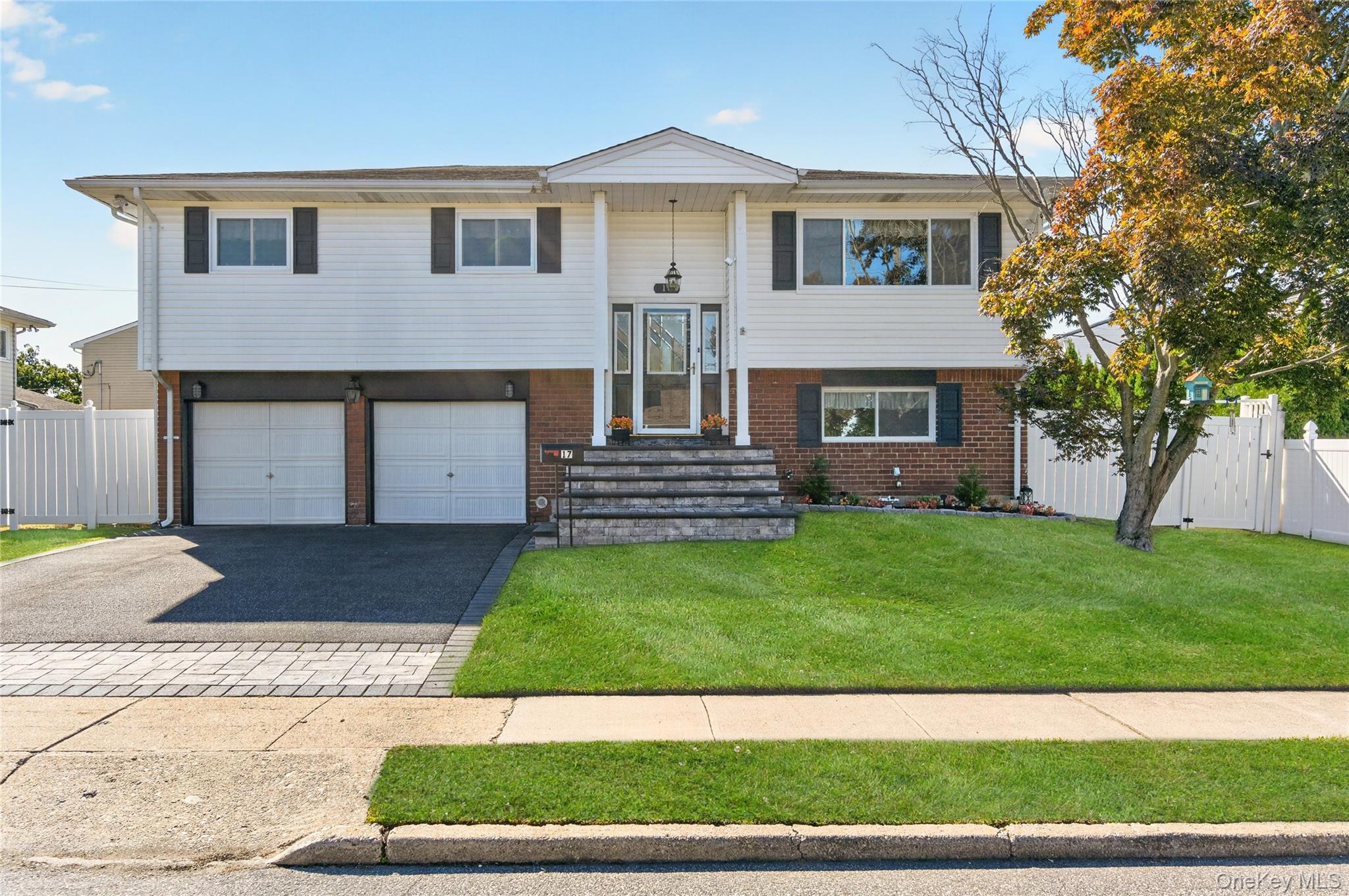 17 Sherwood Drive — photo