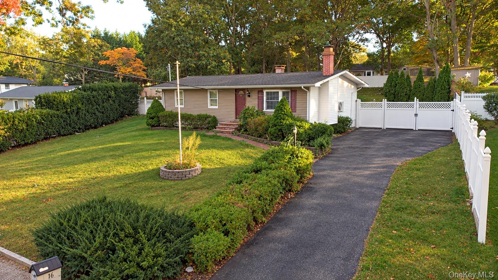 76 Grove Drive — photo