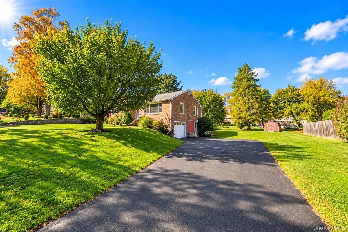 8 Mark Street, New Windsor, NY 12553 | Realty.com