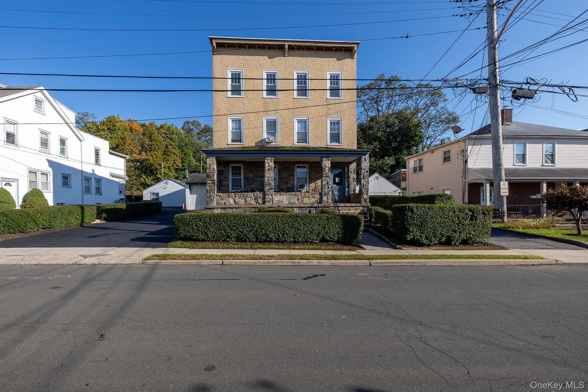 18 Woodside Avenue Unit 3 — photo